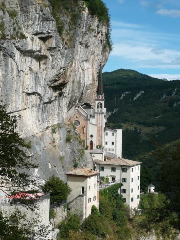 La Corte Dei Limoni Caprino Veronese Buitenkant foto