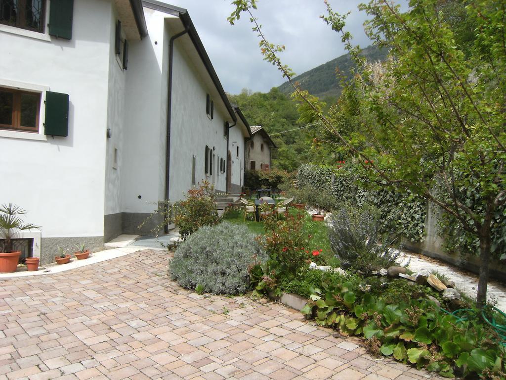 La Corte Dei Limoni Caprino Veronese Buitenkant foto